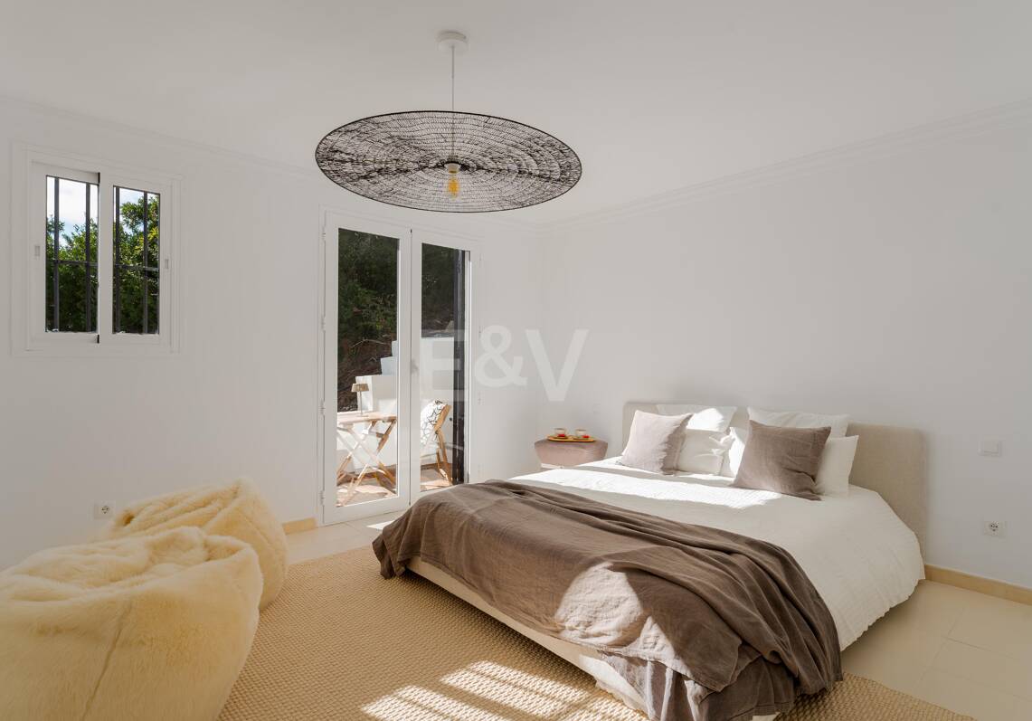 Elegant andalusisk villa med havsutsikt