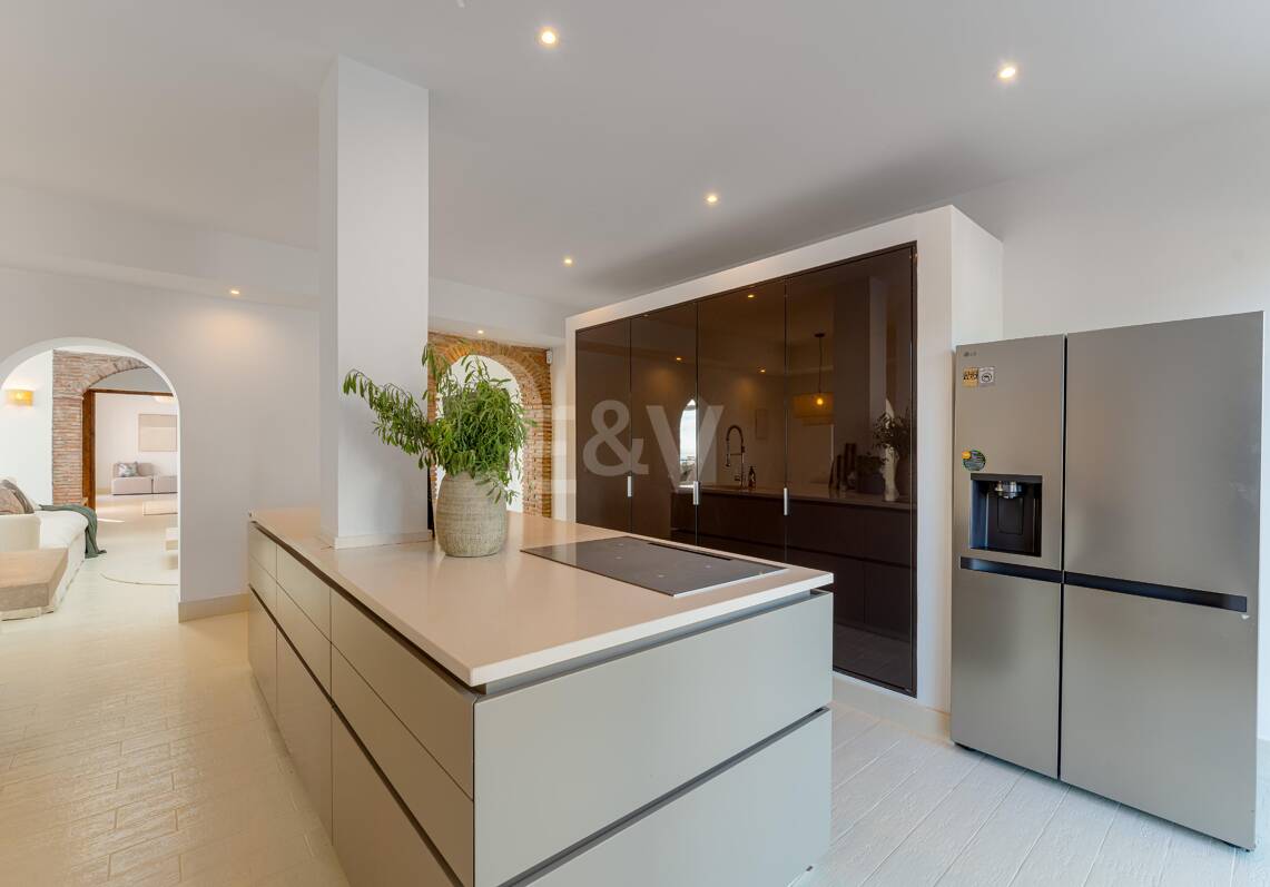 Elegant andalusisk villa med havsutsikt