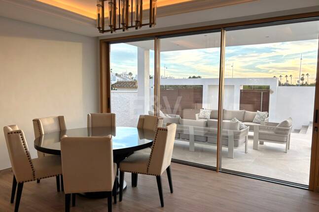 Tu casa definitiva al lado del mar en Marbella