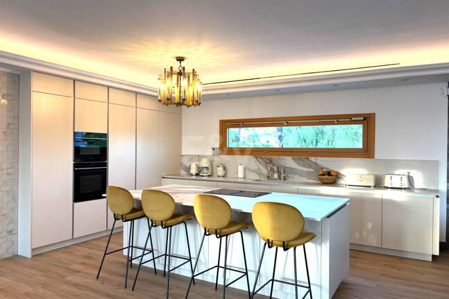 Tu casa definitiva al lado del mar en Marbella