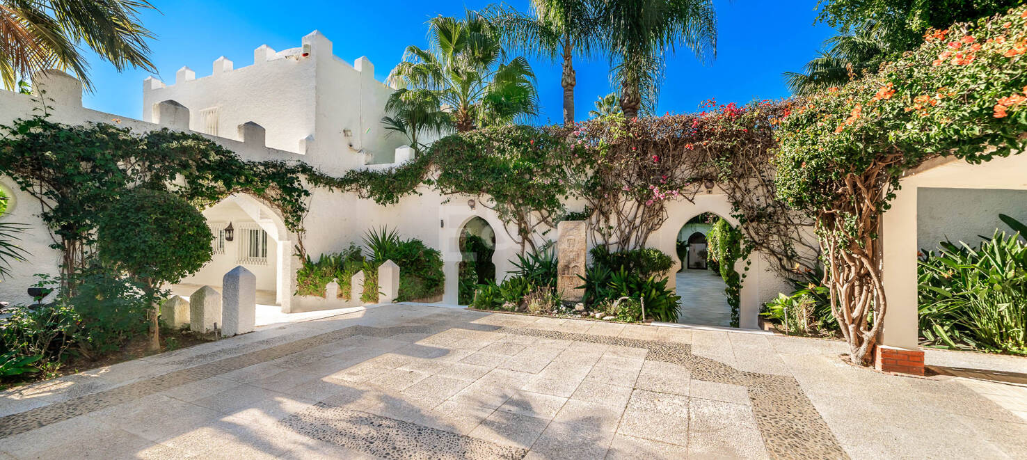 Iconic Frontline Beach Estate with Private Beach Access
