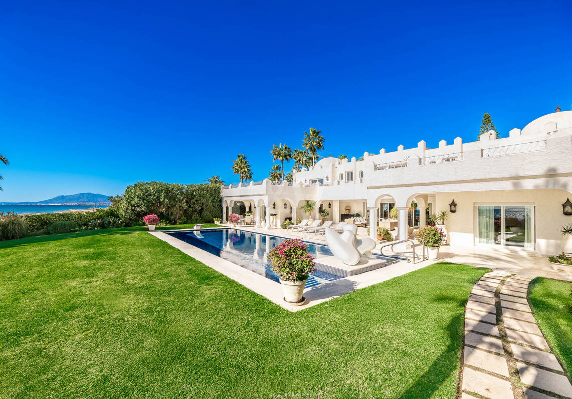 Iconic Frontline Beach Estate with Private Beach Access