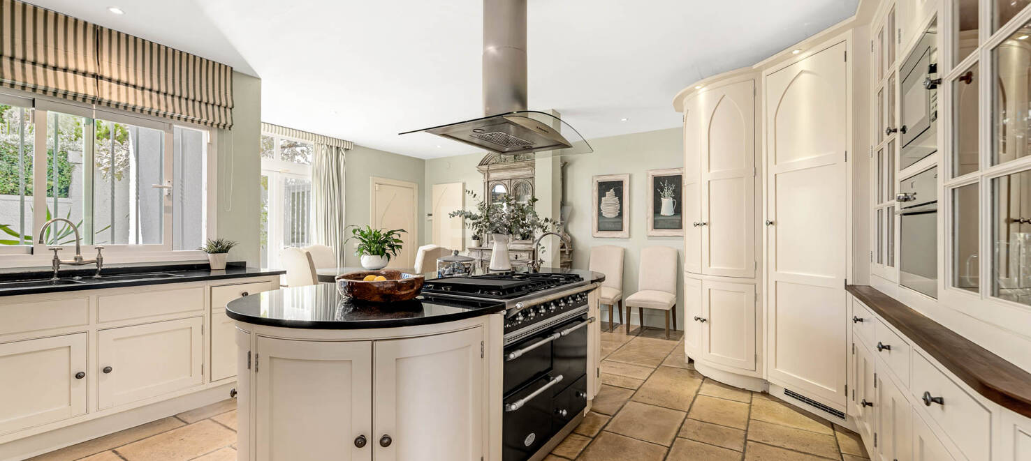 Iconic Frontline Beach Estate with Private Beach Access