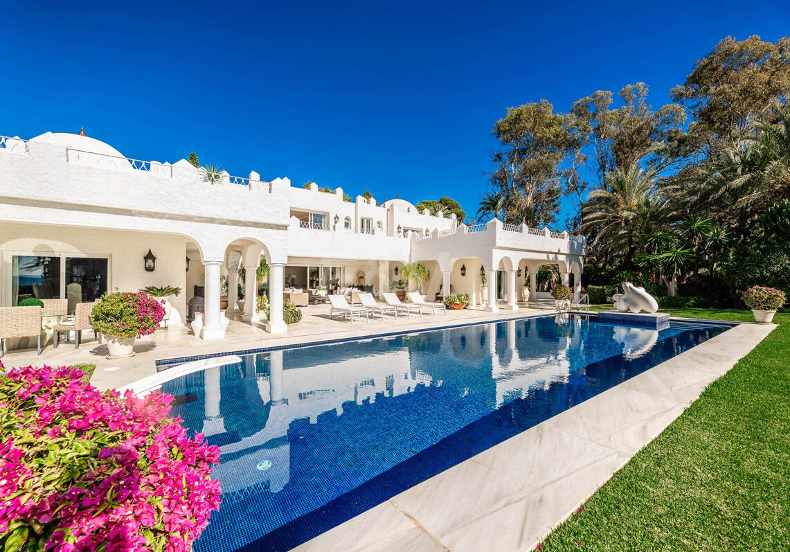 Iconic Frontline Beach Estate with Private Beach Access