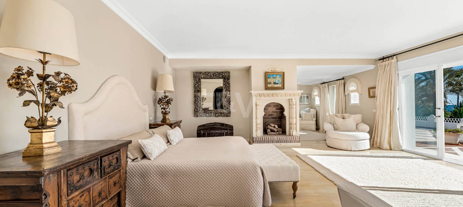 Iconic Frontline Beach Estate with Private Beach Access