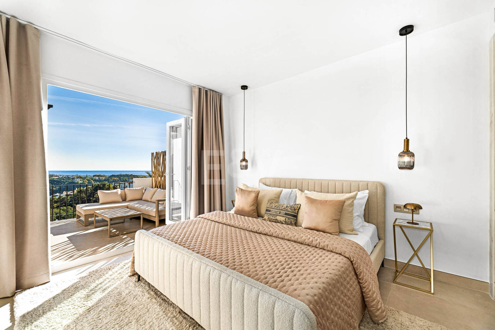 Exceptional Penthouse with Breathtaking Sea Views