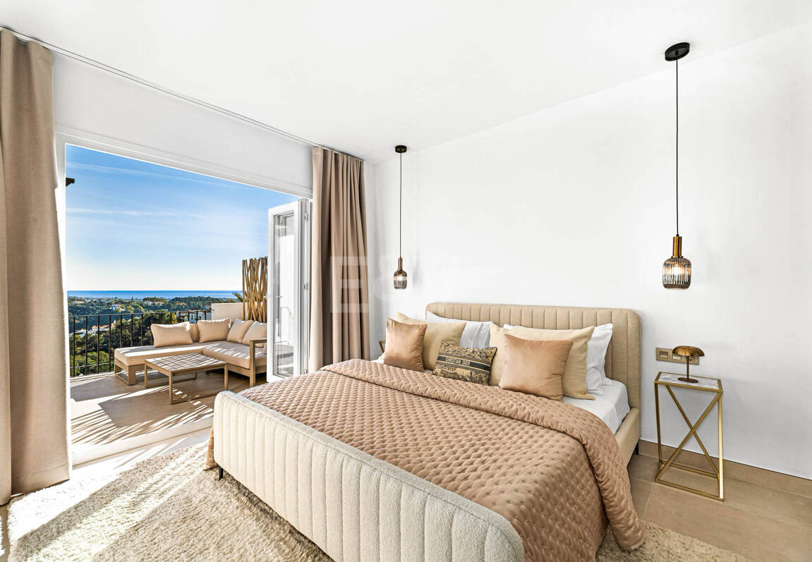 Exceptional Penthouse with Breathtaking Sea Views