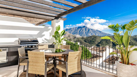 Exceptional Penthouse with Breathtaking Sea Views