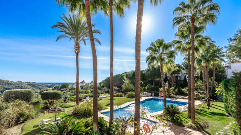 Exceptional Penthouse with Breathtaking Sea Views