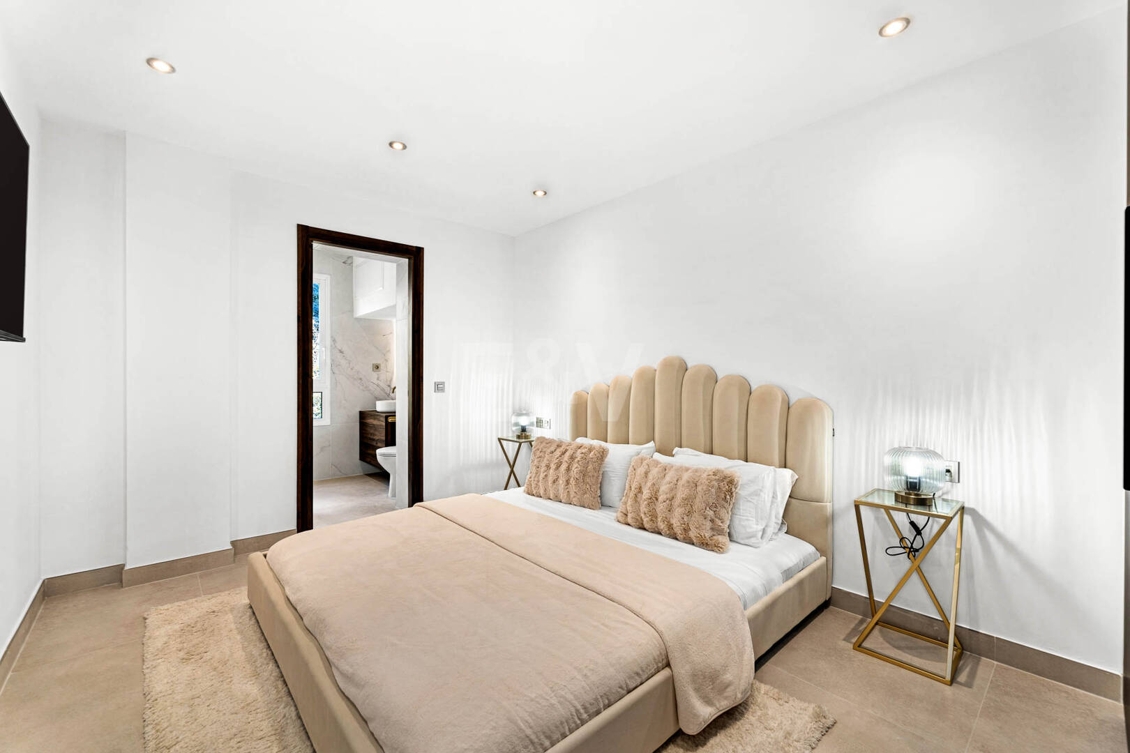 Exceptional Penthouse with Breathtaking Sea Views