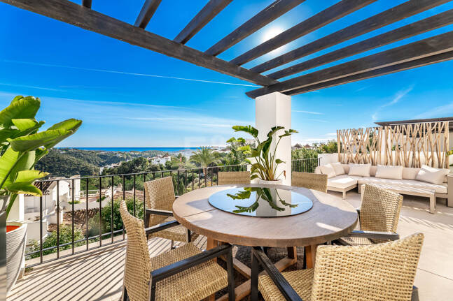 Exceptional Penthouse with Breathtaking Sea Views