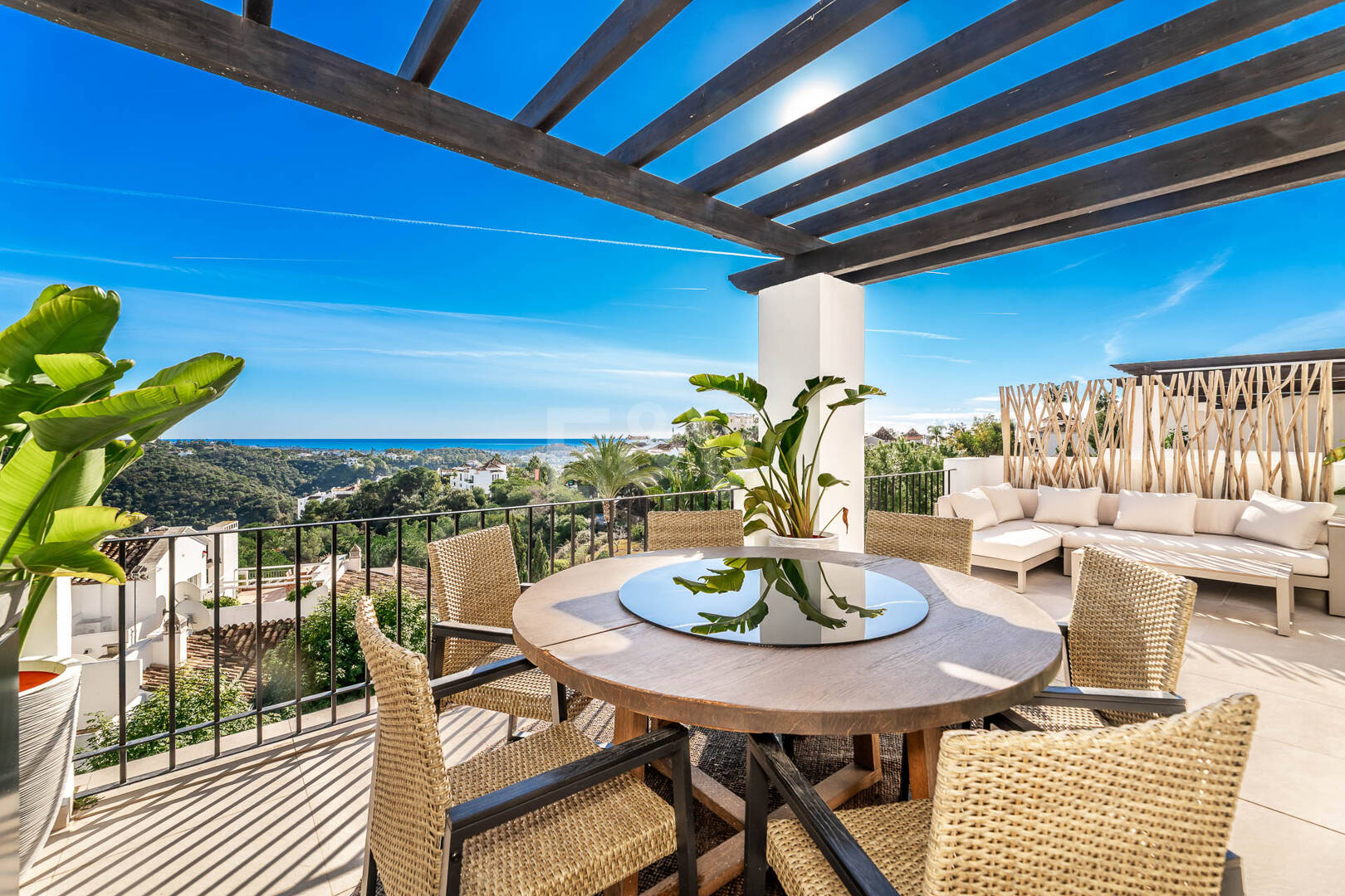 Exceptional Penthouse with Breathtaking Sea Views