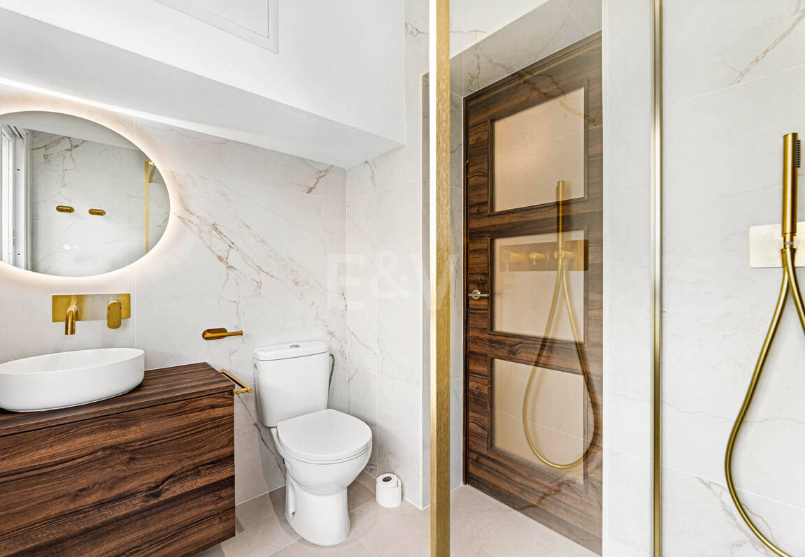 Exceptional Penthouse with Breathtaking Sea Views