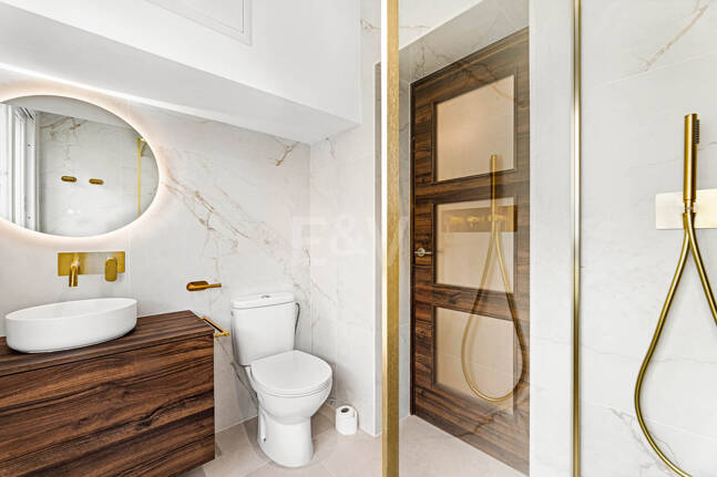 Exceptional Penthouse with Breathtaking Sea Views