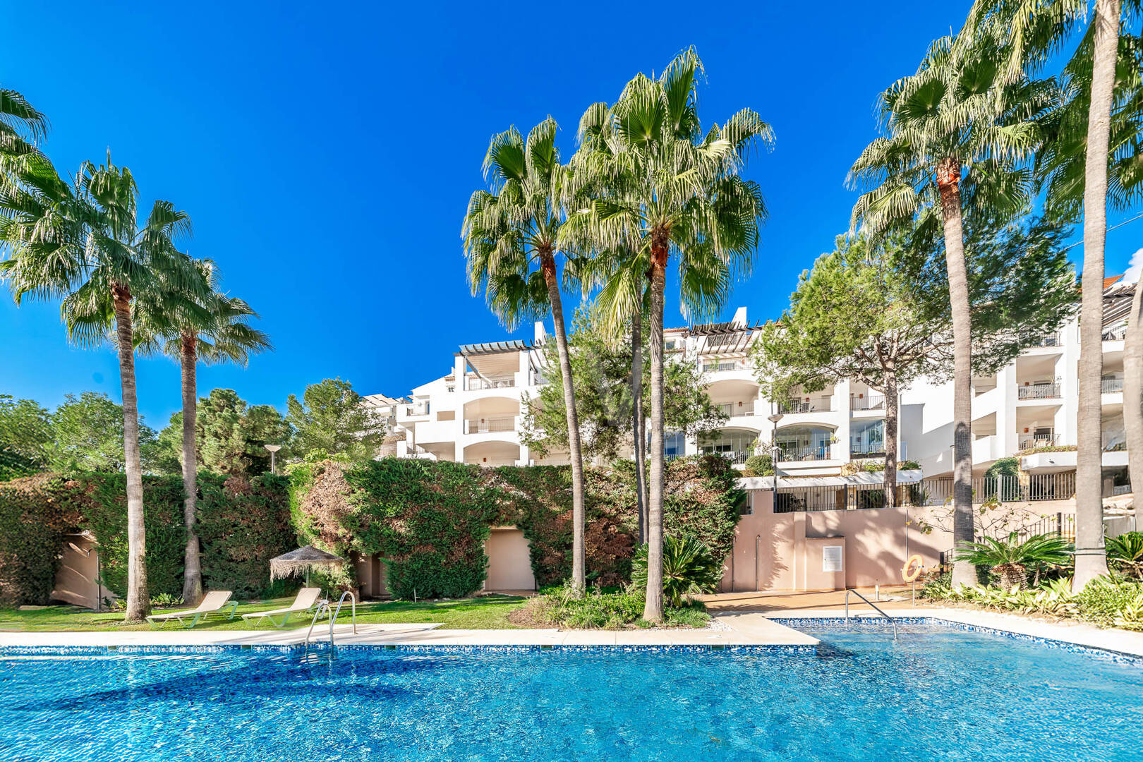 Exceptional Penthouse with Breathtaking Sea Views