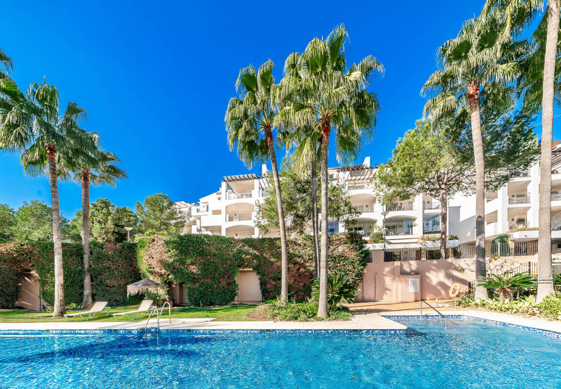 Exceptional Penthouse with Breathtaking Sea Views