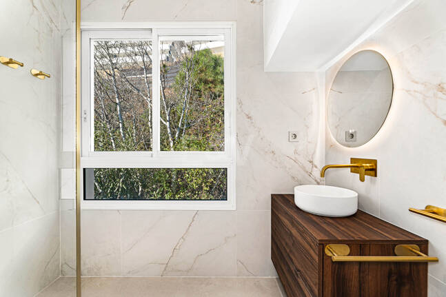 Exceptional Penthouse with Breathtaking Sea Views