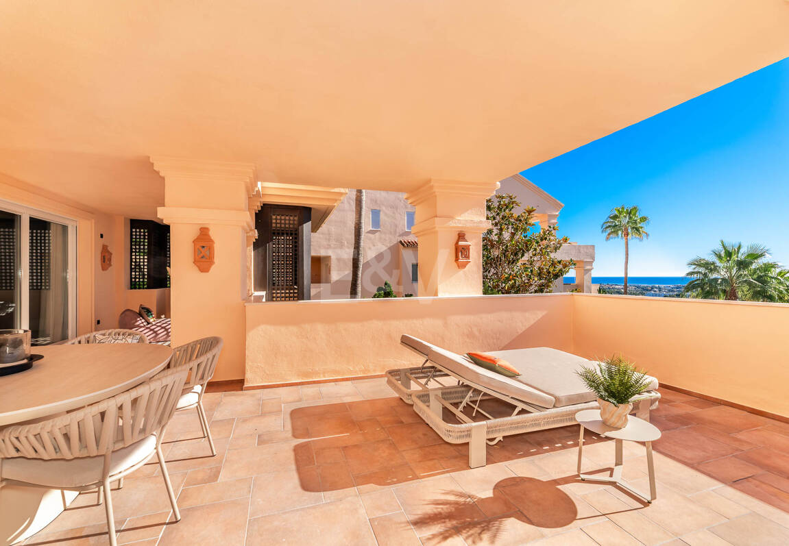 Spacious Apartment with Sea Views in a Prestigious Gated Community