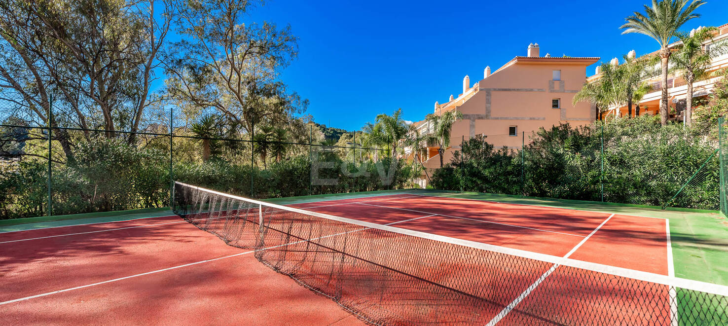 Appartement à vendre en Nueva Andalucia, Marbella (Toutes les zones)