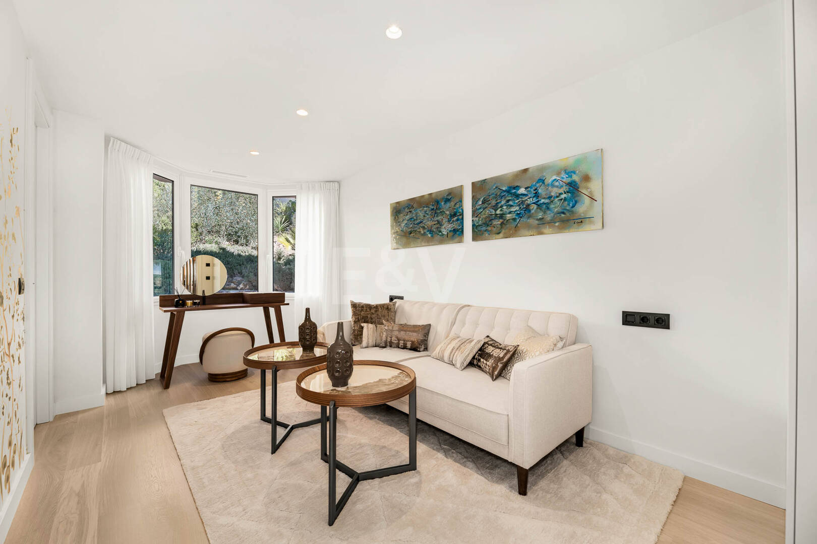 Spacious Apartment with Sea Views in a Prestigious Gated Community