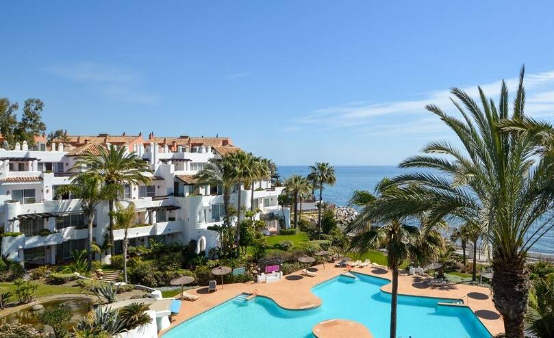 Elegantes Strandapartment in erster Reihe