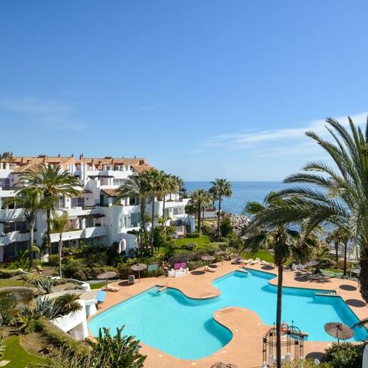 Elegantes Strandapartment in erster Reihe