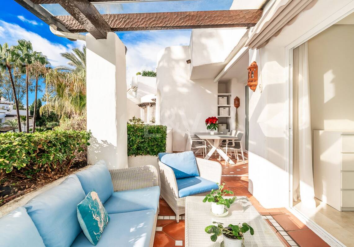 Elegancki apartament w Beachfront Gated Community, Walking Distance to Puerto Banús