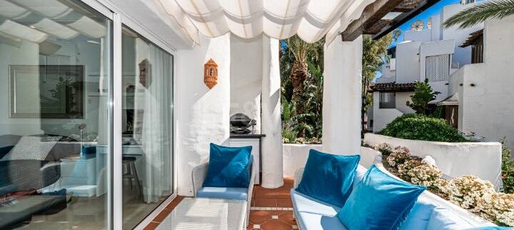 Elegantes Strandapartment in erster Reihe