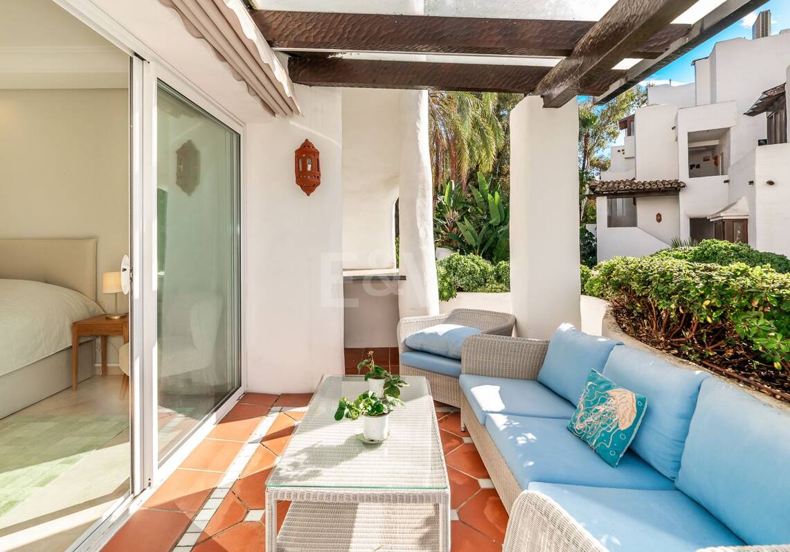 Elegancki apartament w Beachfront Gated Community, Walking Distance to Puerto Banús