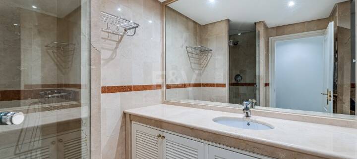 Elegantes Strandapartment in erster Reihe