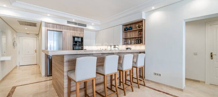 Elegantes Strandapartment in erster Reihe