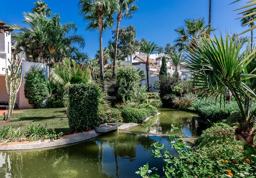Elegancki apartament w Beachfront Gated Community, Walking Distance to Puerto Banús