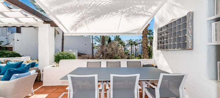 Elegantes Strandapartment in erster Reihe