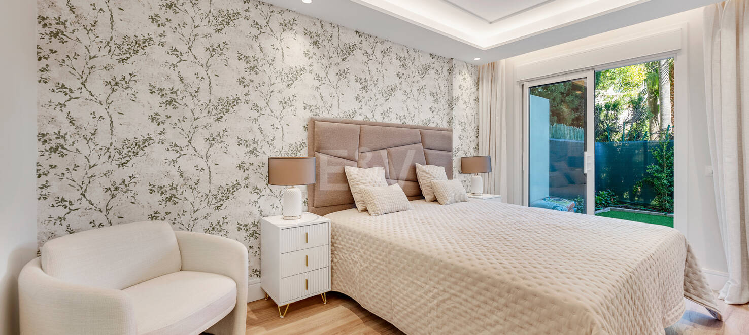 Apartamento moderno en planta baja con ubicación costera privilegiada