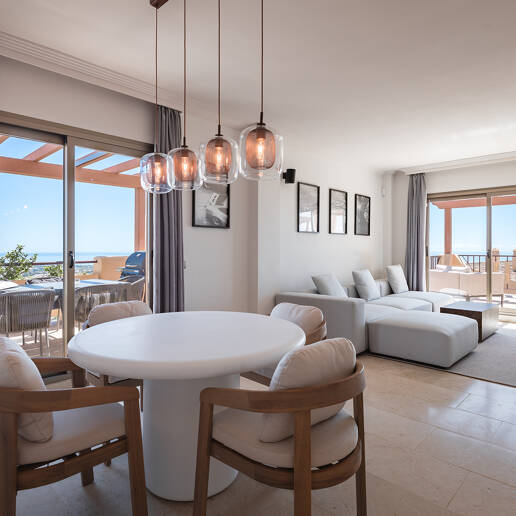 Traumhaftes Terrassenpenthouse mit endlosem Horizontblick