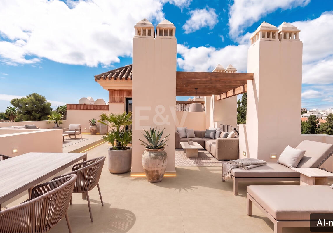 Penthouse with impressive Rooftop Solarium in Nueva Andalucía