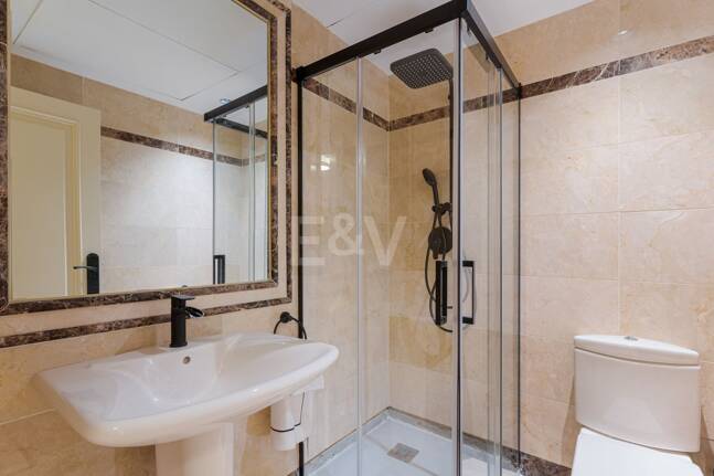 Acogedor apartamento en planta baja en Montebello Hills