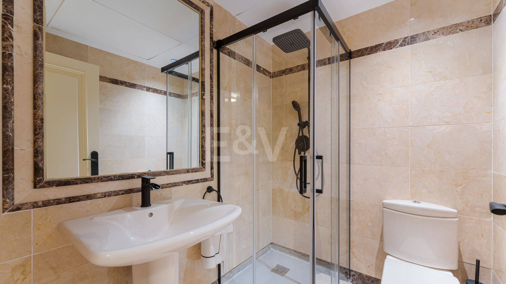 Apartament na parterze na sprzedaż w Marbella Hill Club, Marbella Golden Mile