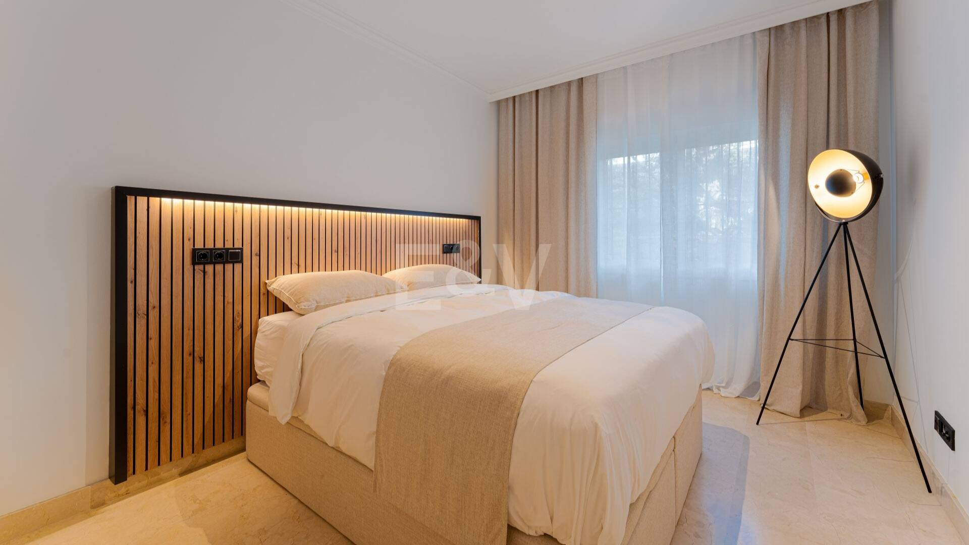 Apartament na parterze na sprzedaż w Marbella Hill Club, Marbella Golden Mile