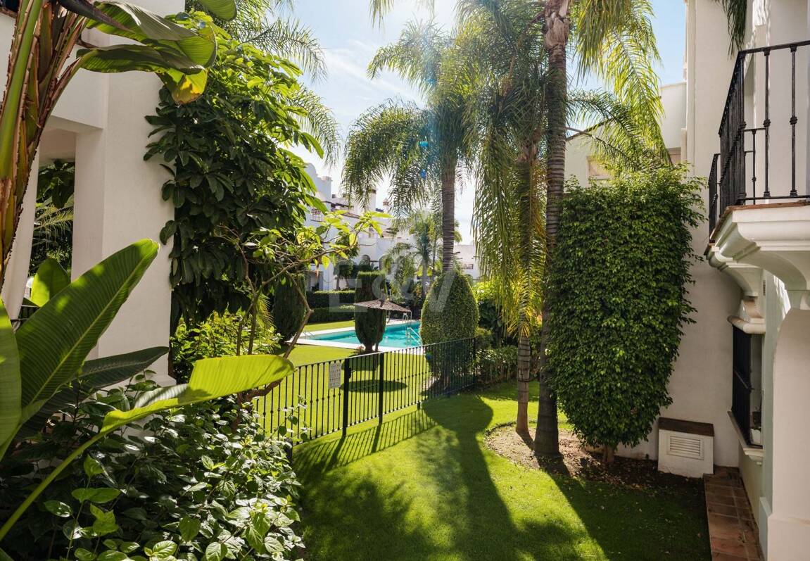 Acogedor apartamento en planta baja en Montebello Hills