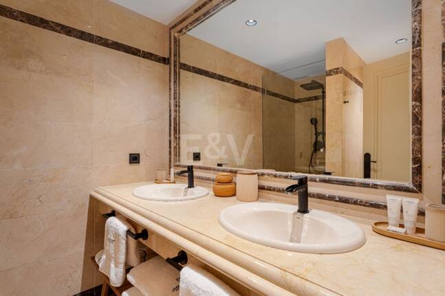 Acogedor apartamento en planta baja en Montebello Hills