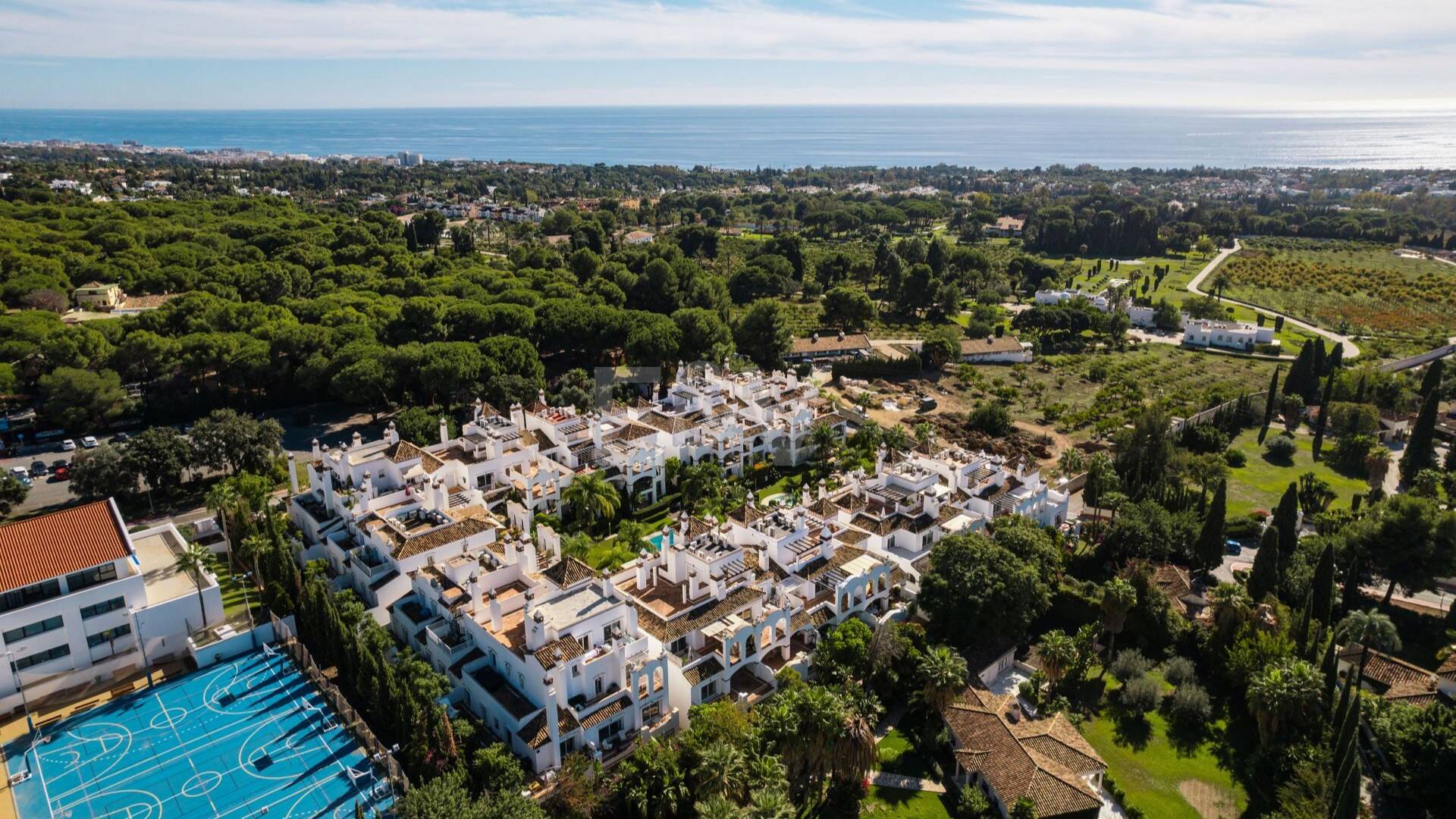 Acogedor apartamento en planta baja en Montebello Hills