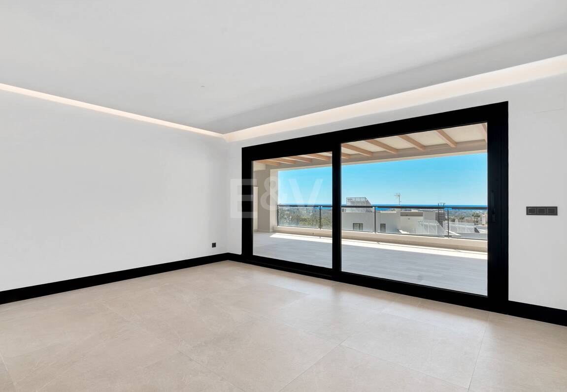 Luxury brand new apartment with open sea views