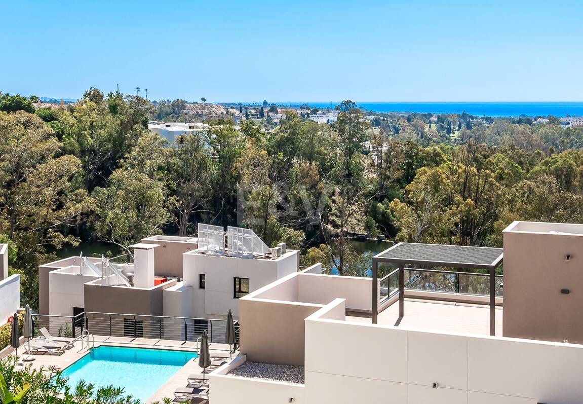 Luxury brand new apartment with open sea views