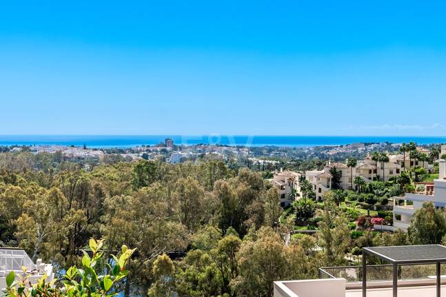 Luxury brand new apartment with open sea views