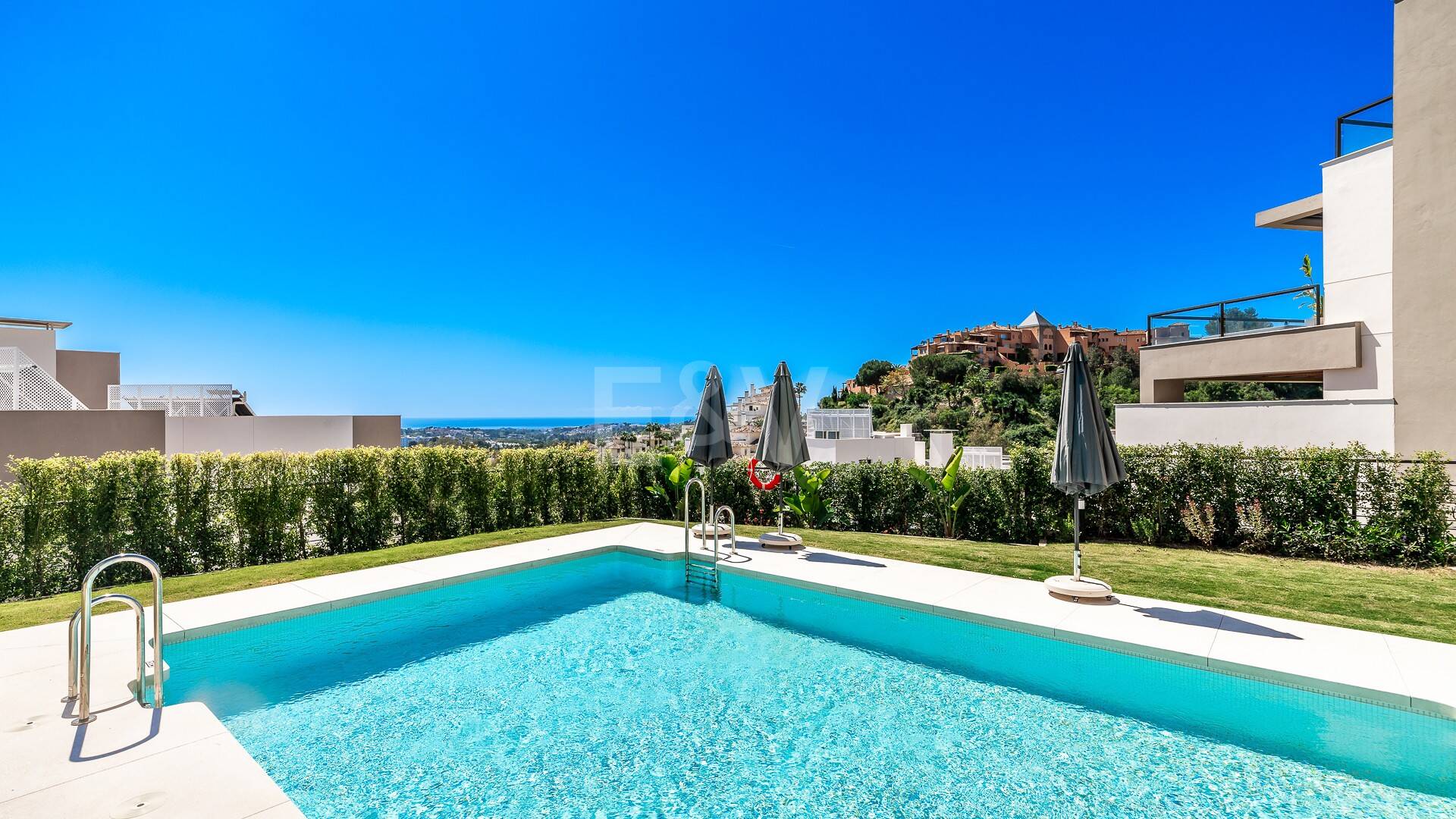 Luxury brand new apartment with open sea views