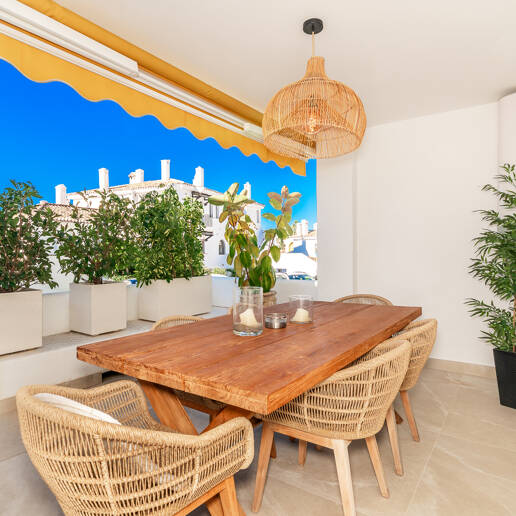 Markplanslägenhet till salu i Nueva Andalucia, Marbella