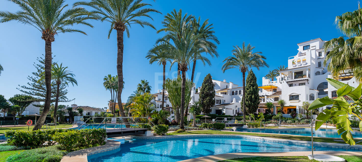 Markplanslägenhet till salu i Nueva Andalucia, Marbella