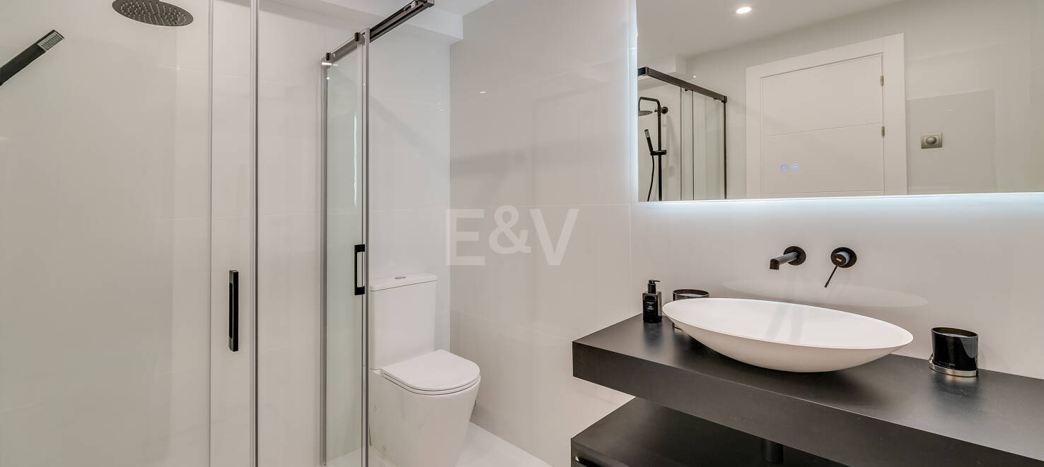 Markplanslägenhet till salu i Nueva Andalucia, Marbella