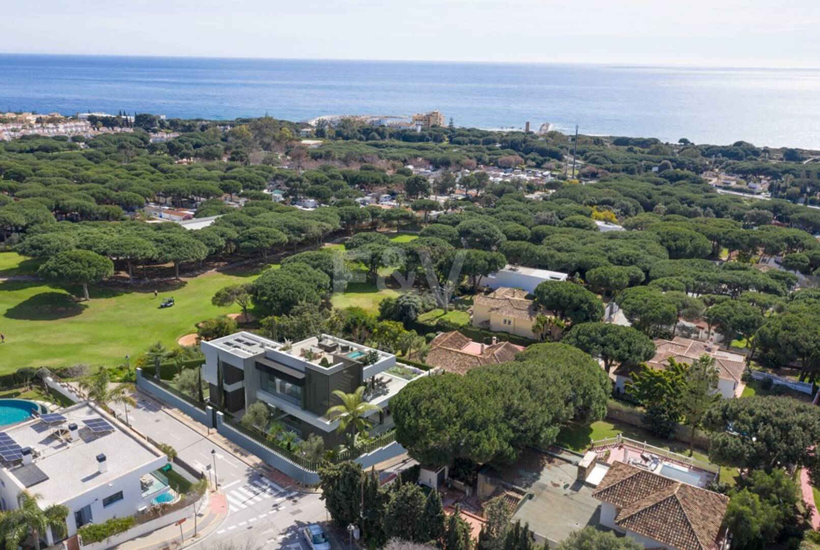 Villa de lujo a estrenar en construcción con vistas impresionantes